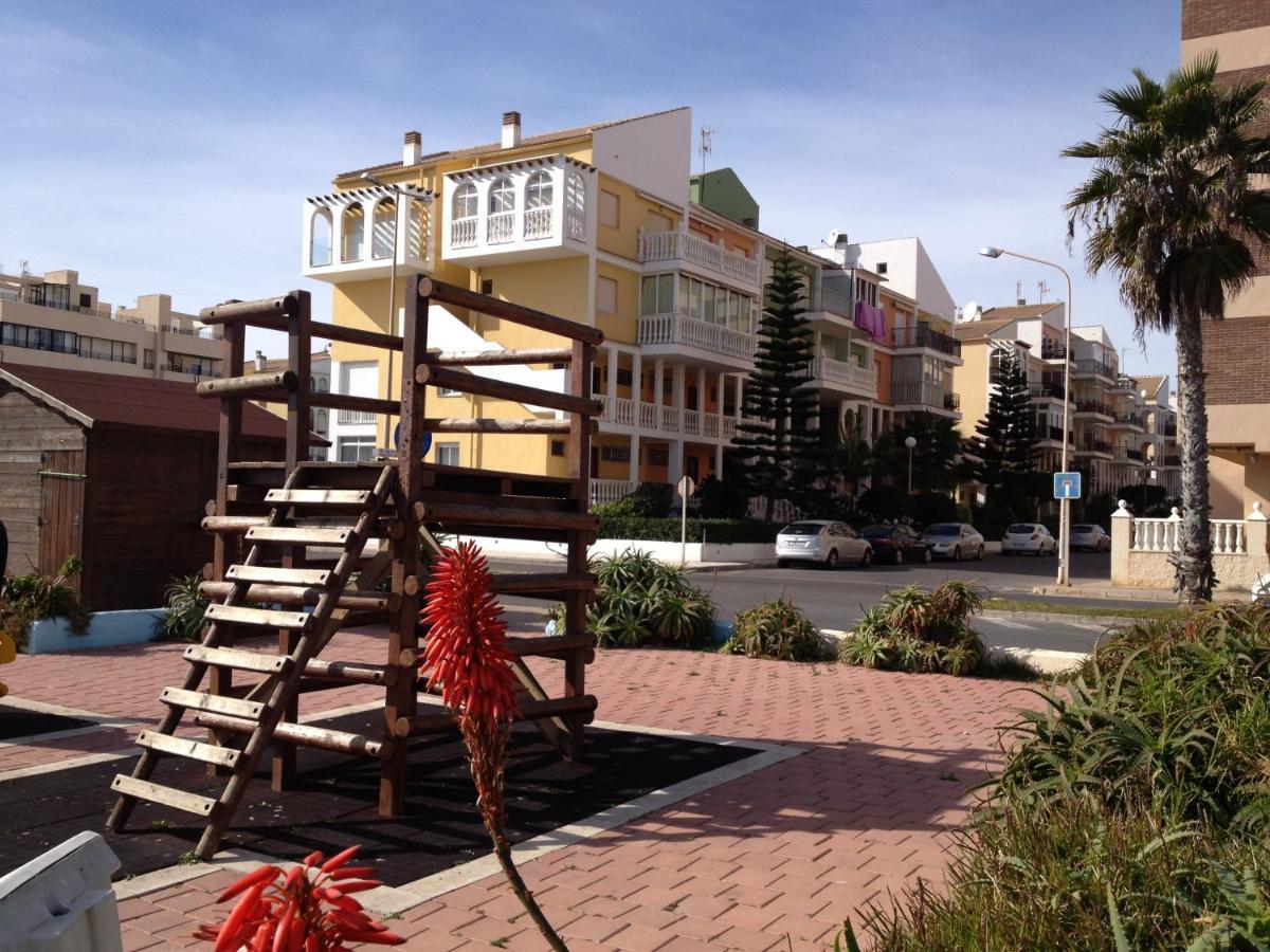 Apartment With Side Seaview 60 Meters From Sea Τορεβιέχα Εξωτερικό φωτογραφία