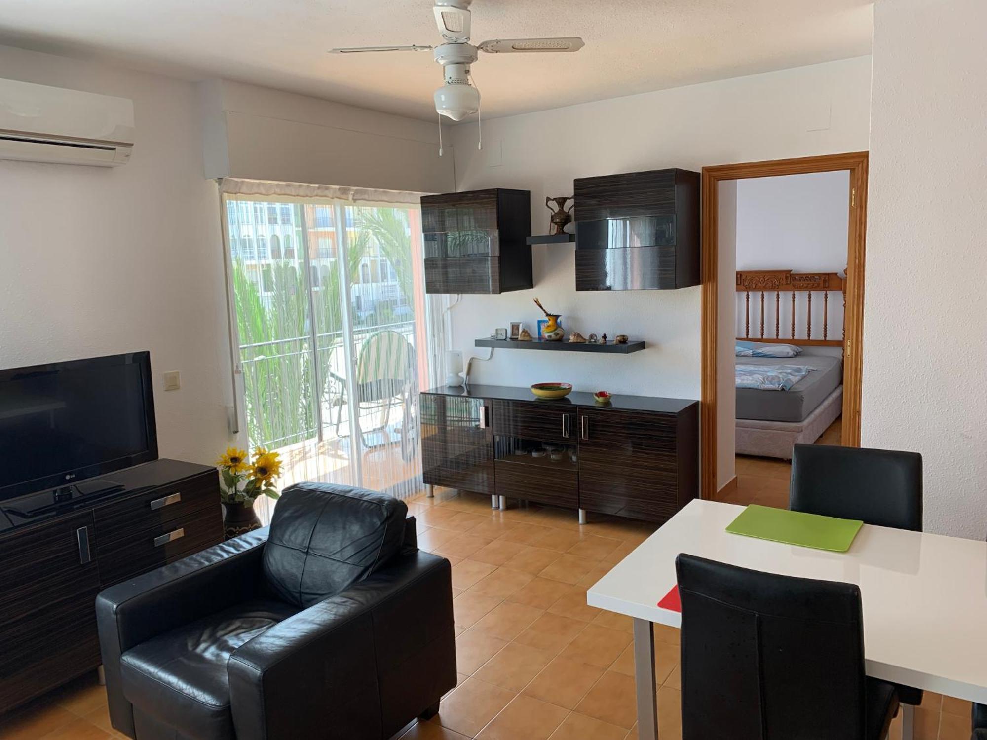 Apartment With Side Seaview 60 Meters From Sea Τορεβιέχα Εξωτερικό φωτογραφία